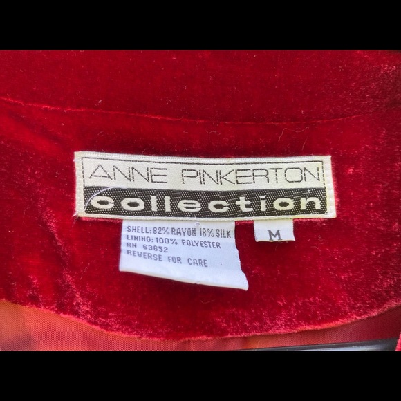 Red Velvet 90s Blazer - Picture 2 of 5